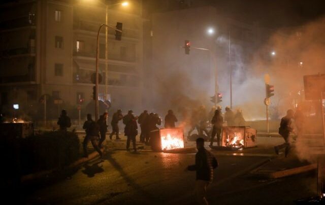 Τακτοποιείται και το θέμα του Ινδιάνου, ανέλαβε καλός δικηγόρος. Ένα παράπονο: ν…